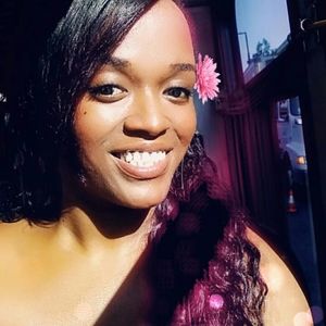 Meet your Posher, Ebony